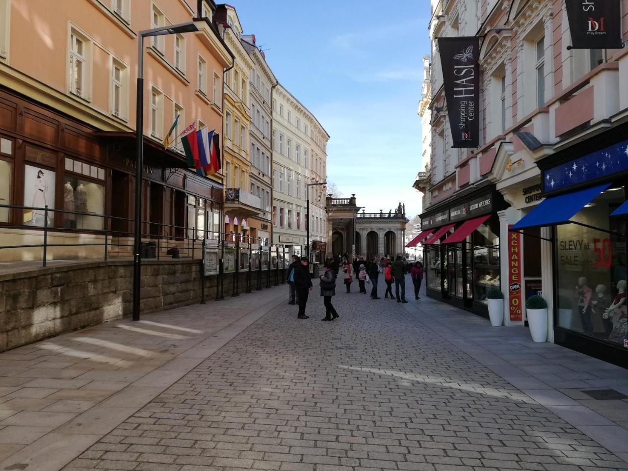 Апартаменти Imperia Карлові Вари Екстер'єр фото